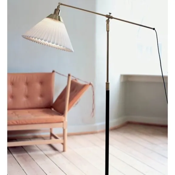 349 golvlampa, svart/mässing