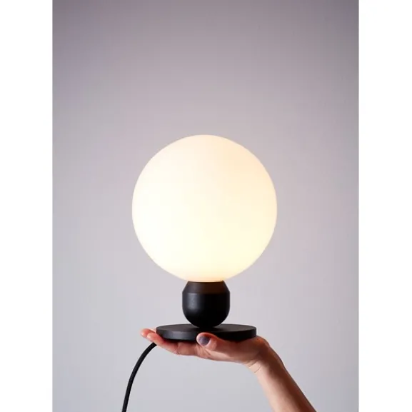 Atom bordslampa, svartstruktur