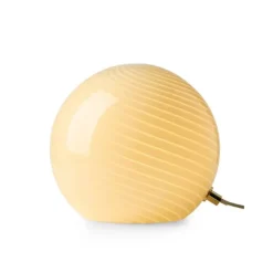 Candy Bordslampa Ø20 Cream