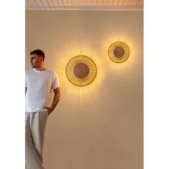 Clava Up vägglampa, ljus ek Ø35