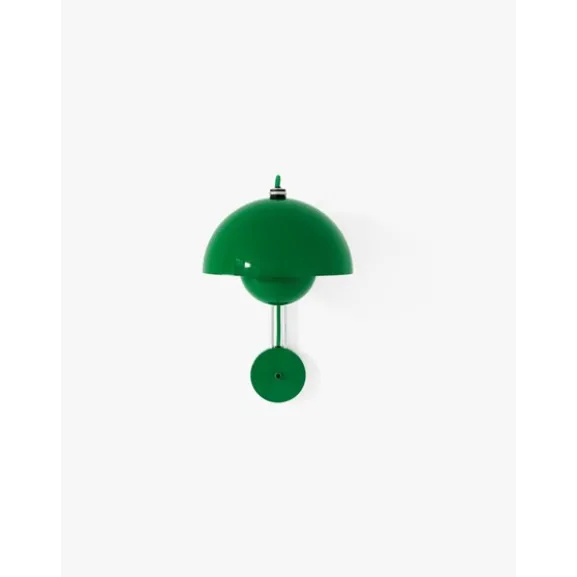 Flowerpot Vägglampa VP8, Signal Green