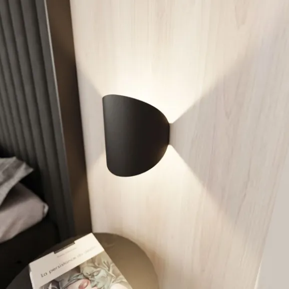 FORM 3 Vägglampa, Svart
