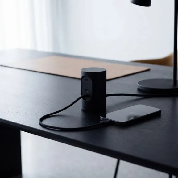 Grenuttag USB-C Cylindrical UX1 Jet Black