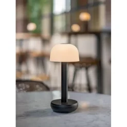 Humble Two Bordslampa, svart/vit