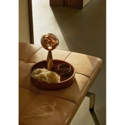 Melt portabel bordslampa guld LED