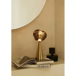 Melt portabel bordslampa guld LED
