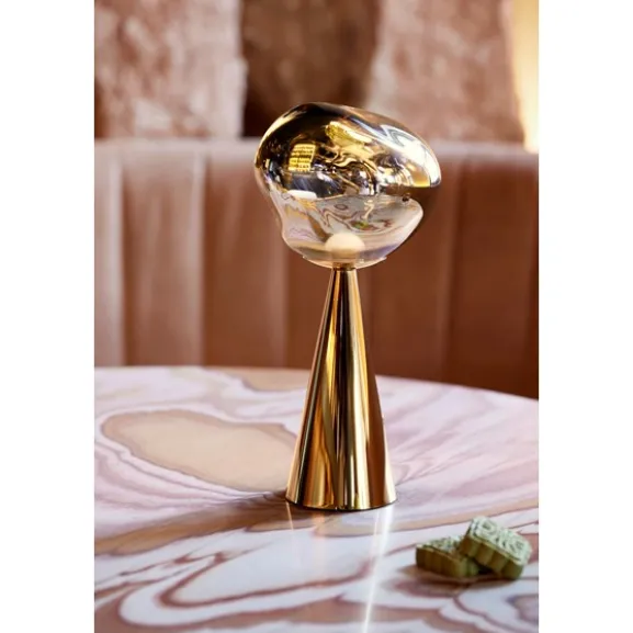 Melt portabel bordslampa guld LED