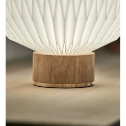 Model 375 bordslampa medium, vit/ek