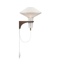 Model 204 vägglampa, vit/rökt ek