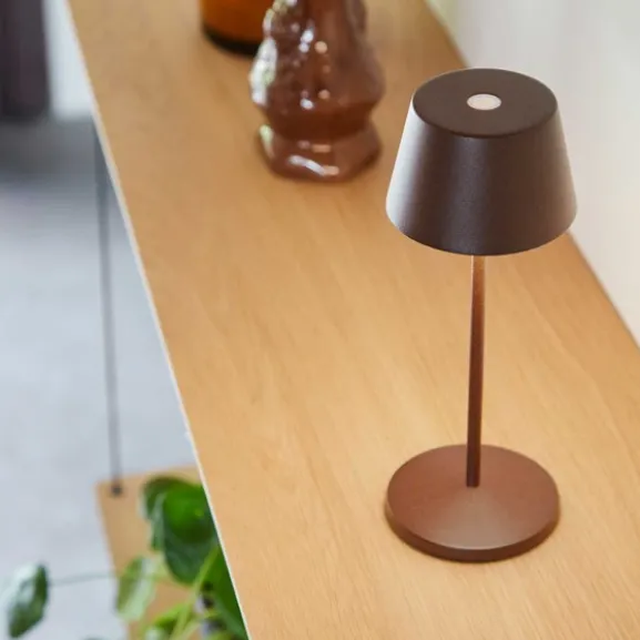 Modi micro corten Bordslampa
