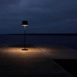 Modi Svart Golvlampa