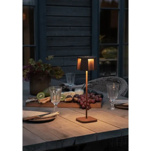 Nice bordslampa rost fyrkantig