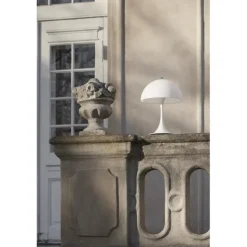 Panthella 250 portabelbordslampa, opal
