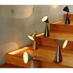 Pose Portabel bordslampa Indigo