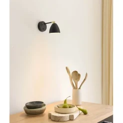 Room Vägglampa Svart - mässing