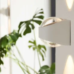 Saga Vit IP65 Vägglampa