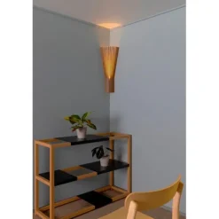 Secto Corner vägglampa, Valnöt