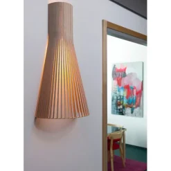 Secto vägglampa, valnöt 60cm
