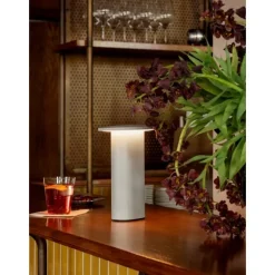 Solae portabel bordslampa, White