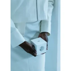 Square 2 USB/grenuttag, Opal White Martinelli Luce edition