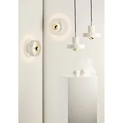Stone vägglampa LED, vit marmor/mässing
