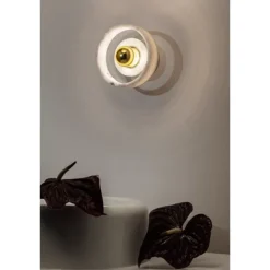 Stone vägglampa LED, vit marmor/mässing