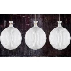 The Lantern pendel medium, vit 34cm