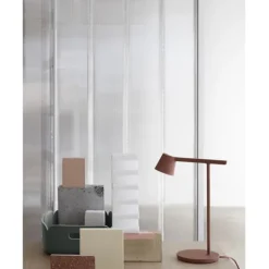 Tip bordslampa, vit