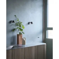 Tip Wall Lamp - Black