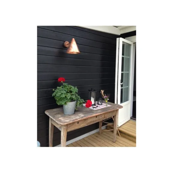 Tratten vägglampa, råkoppar