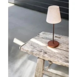 Tyra portabel bordslampa