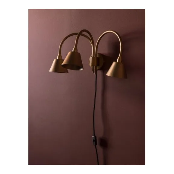 Vägglampa Fång 3-Låg Råmäss