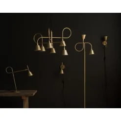 Vägglampa Loop 1-Låg Råmäss Ned